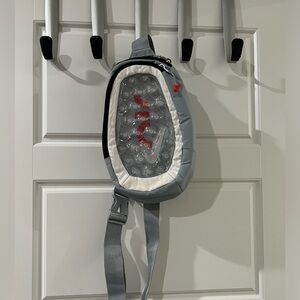 Nike Air Max Crossbody Bag (4L)